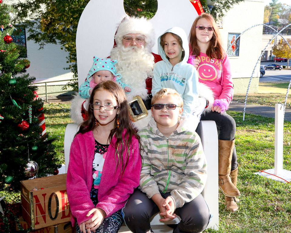 Winter Carnival _ Santa 11-24-19-8466.JPG
